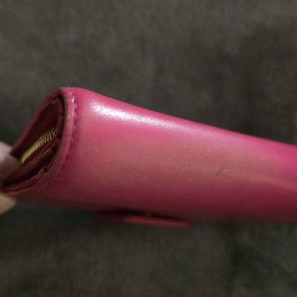 Kate Spade New Yoek Elyce Hot Pink Leather wallet w/red interior.. REHAB - Picture 9 of 16